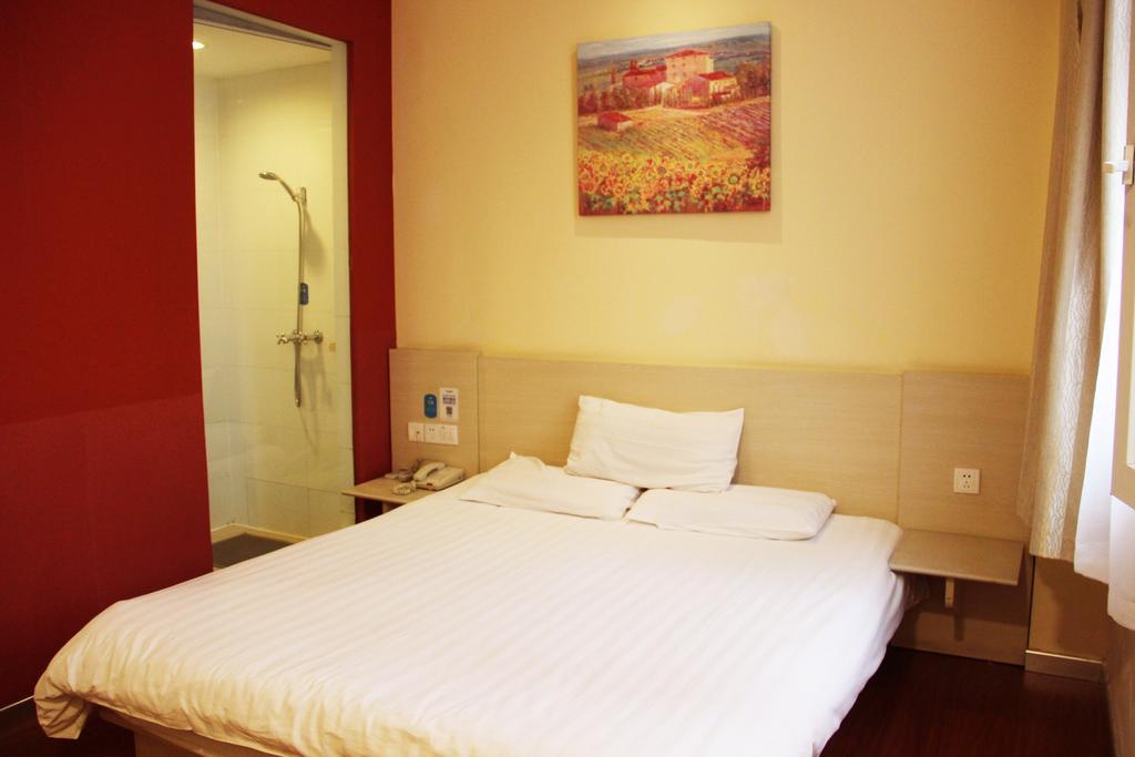 Hanting Express Jinzhou Luoyang Road Central Avenue 部屋 写真